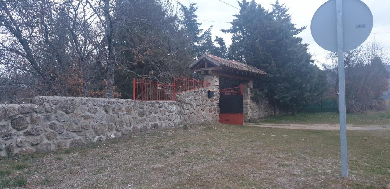 Exclusiva Casa Y Finca Privada Itos Pelayos del Arroyo Kültér fotó
